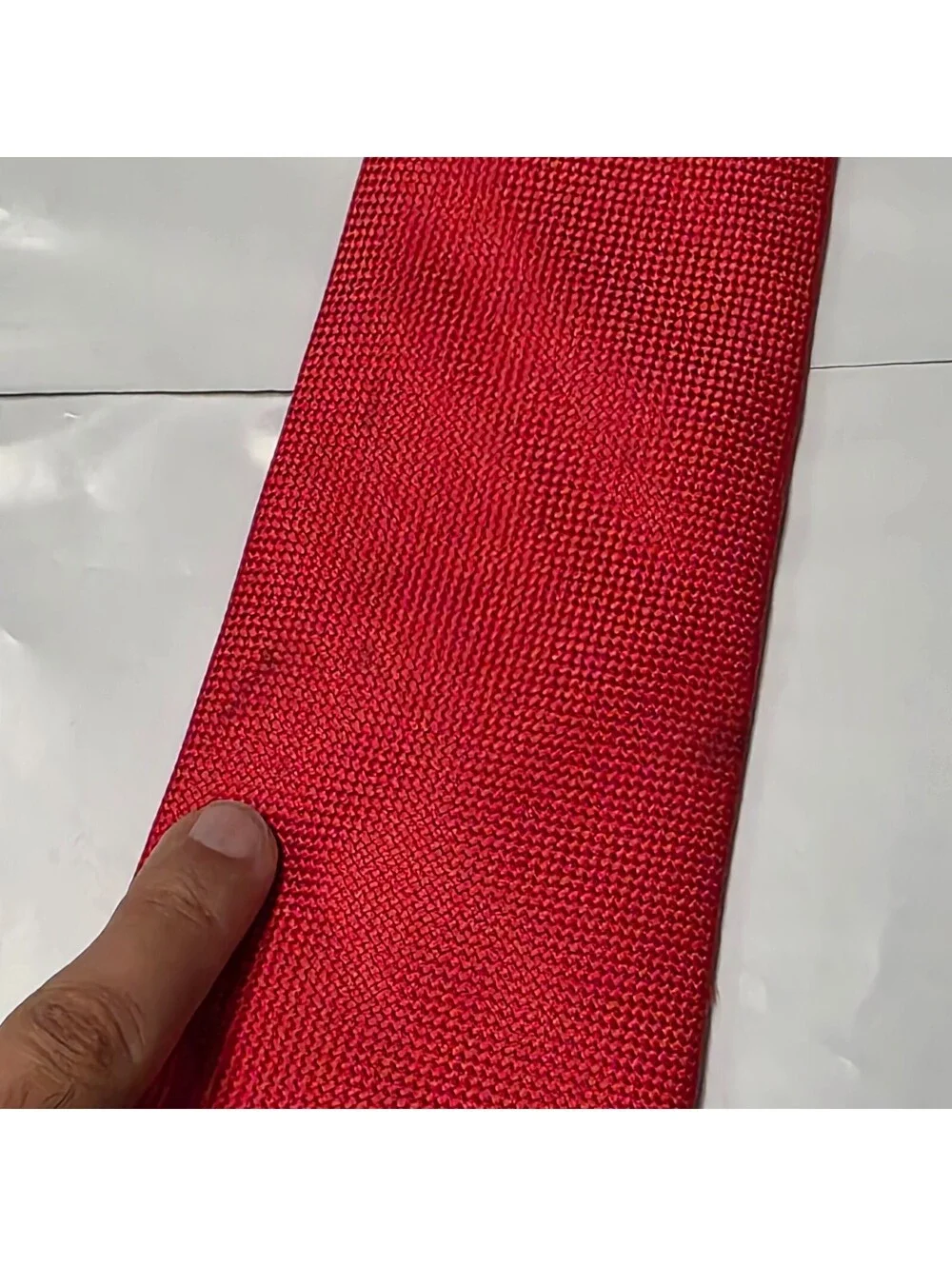 HERMES Paris Red Knit Woven Silk Tie Made in France 62x3.5 Grenadine Flaw see